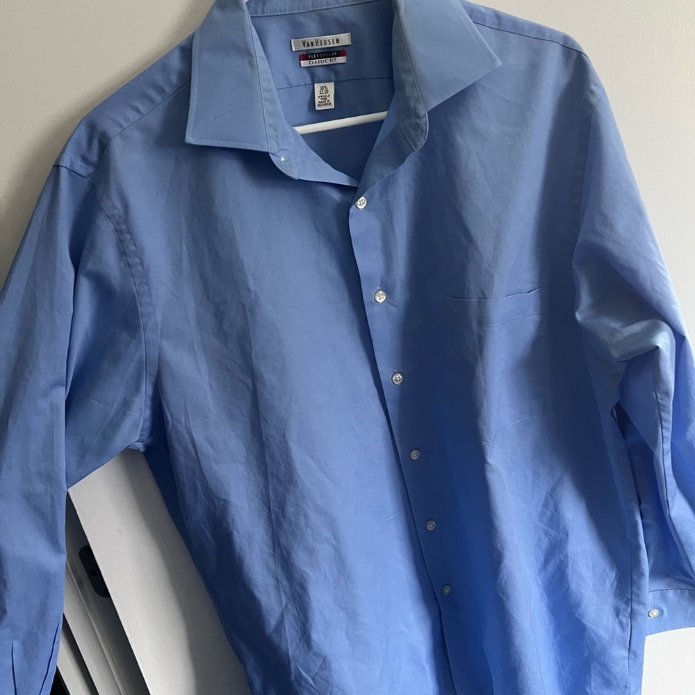 Van Heusen Men's Blue Dress Shirt